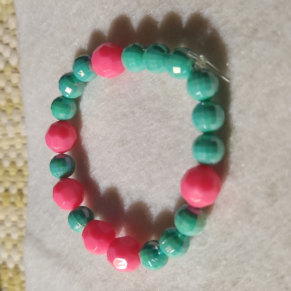 Handcrafted beaded bracelet
